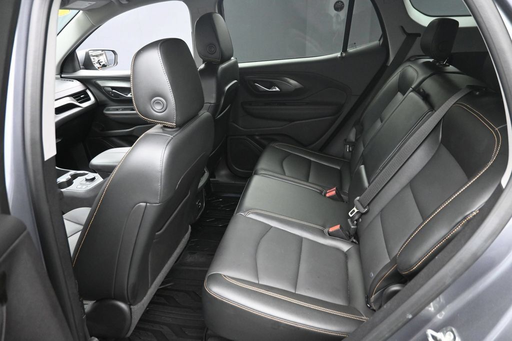 Used 2018 GMC Terrain SLT w/ Preferred Package FWD image 12