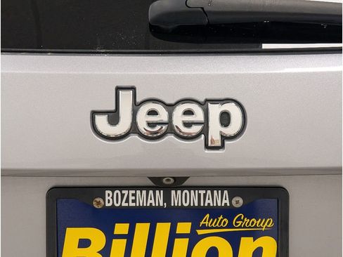 Used 2015 Jeep Grand Cherokee Overland AWD/4WD image 4