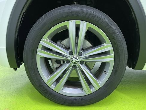 Used 2018 Volkswagen Atlas SE image 16