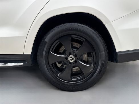 Used 2019 Mercedes-Benz GLS 450 4MATIC image 32