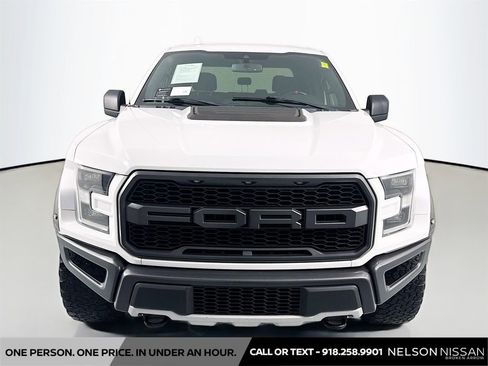 Used 2019 Ford F150 Raptor image 2