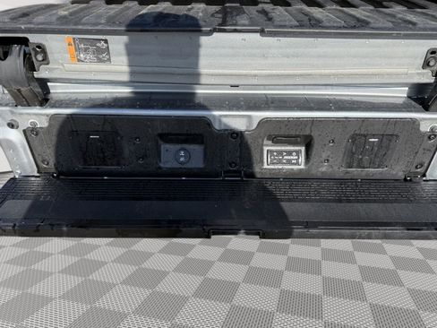 Used 2023 GMC Sierra 1500 AT4X image 12