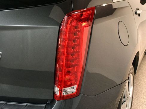 Used 2011 Cadillac SRX Premium image 16