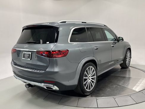 Certified 2025 Mercedes-Benz GLS 450 4MATIC image 8