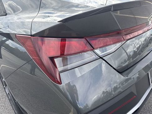 Certified 2025 Hyundai Elantra Sport image 44