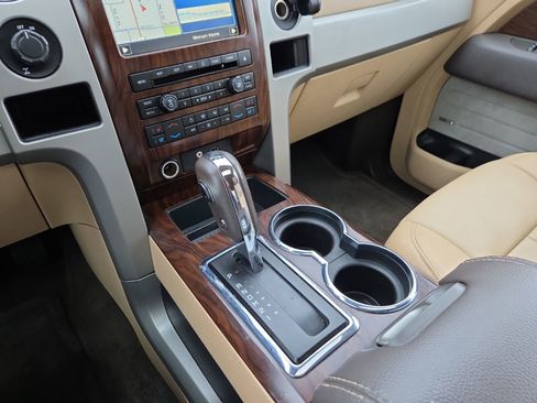 Used 2012 Ford F150 Lariat w/ Lariat Chrome Pkg image 25