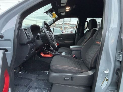 Used 2023 Nissan Frontier PRO-4X w/ Pro Convenience Package image 10