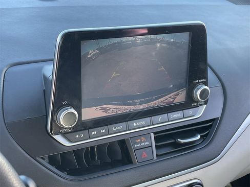 Used 2021 Nissan Altima 2.5 SV image 26