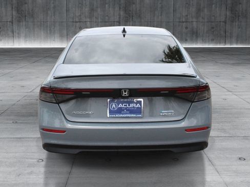 Used 2023 Honda Accord Sport image 4