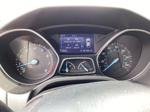 Used 2014 Ford Focus SE FWD image 25