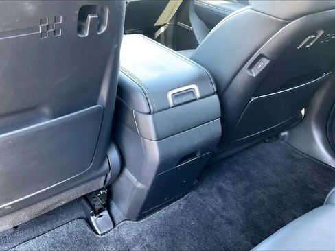 Certified 2024 Hyundai Santa Fe Limited FWD image 10