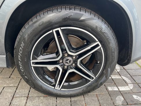 Certified 2024 Mercedes-Benz GLE 450 4MATIC image 10