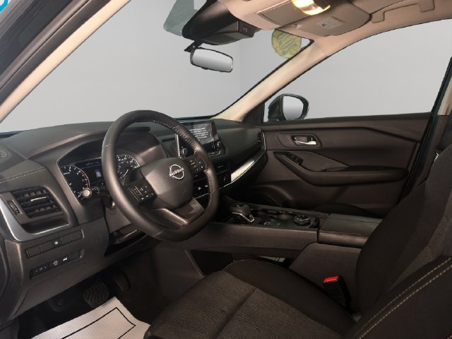 Used 2026 Nissan Rogue SV AWD/4WD image 10