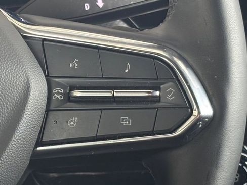 Used 2025 Chevrolet Equinox LT FWD image 13