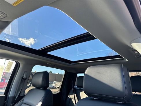 New 2026 Ford F250 Lariat w/ Black Appearance Package image 28