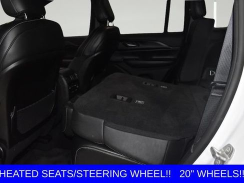 Used 2023 Jeep Grand Cherokee Altitude AWD/4WD image 27