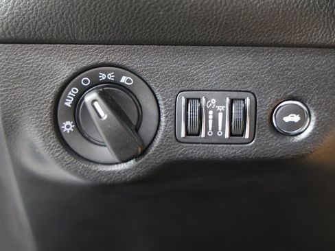 Certified 2023 Dodge Challenger SXT image 23