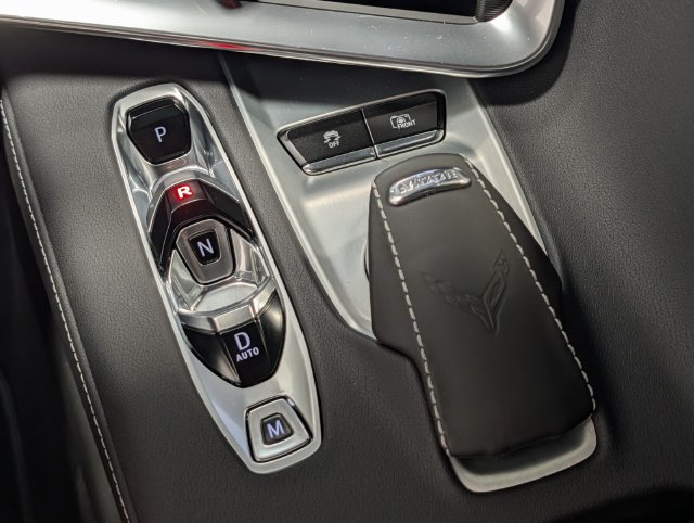 Used 2021 Chevrolet Corvette Stingray Preferred Cpe w/ Z51 Performance Package RWD image 38