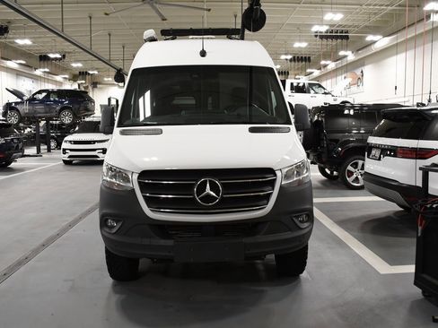 Used 2022 Mercedes-Benz Sprinter 144 Cargo image 3