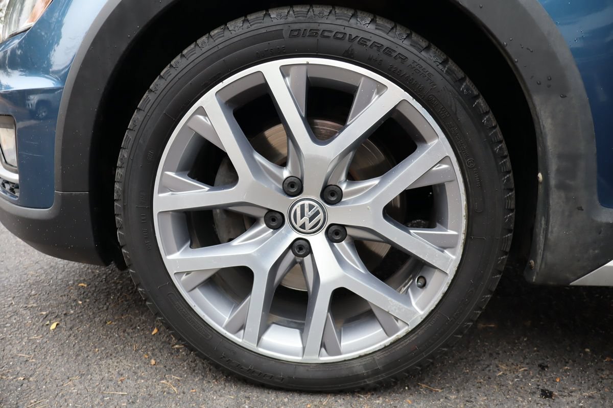 Used 2017 Volkswagen Golf Alltrack SEL AWD/4WD image 42
