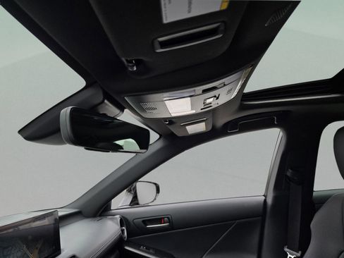 Used 2025 Lexus IS 350 F Sport RWD image 22