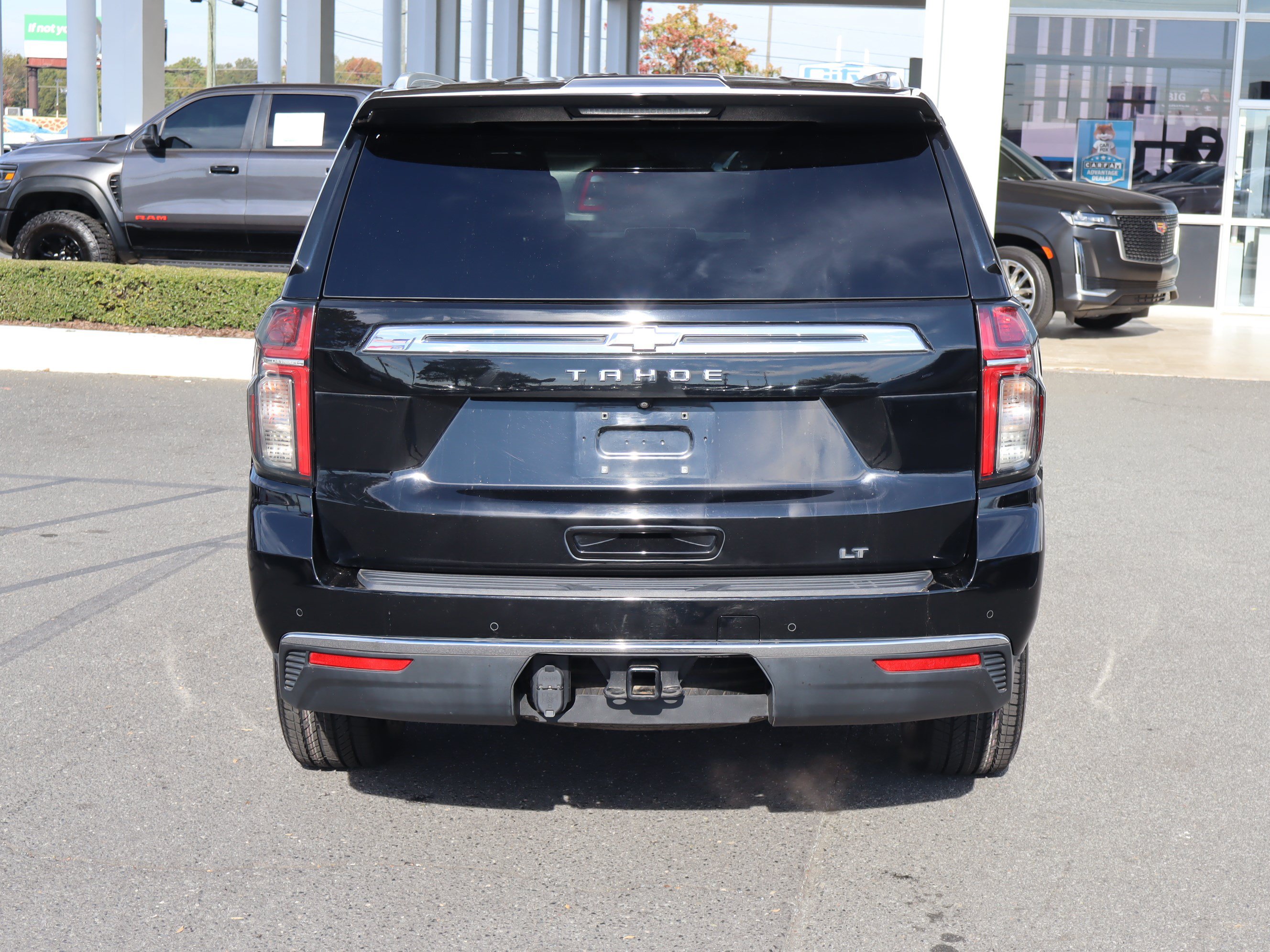 Used 2021 Chevrolet Tahoe LT w/ LT Signature Package RWD image 9