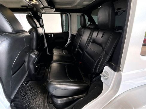 Used 2022 Jeep Wrangler Unlimited Sahara AWD/4WD image 24