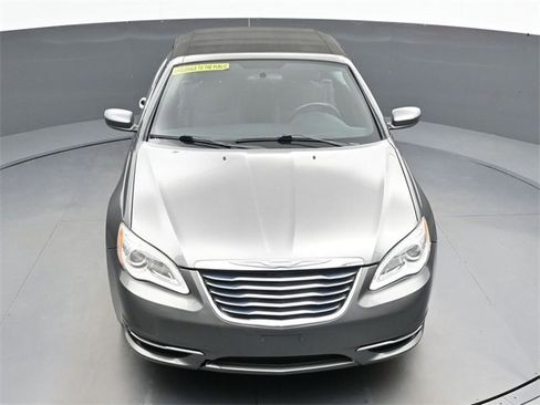 Used 2013 Chrysler 200 Touring image 17