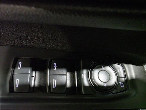 Used 2020 Chevrolet Silverado 1500 RST image 19