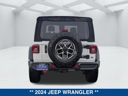 Used 2024 Jeep Wrangler Unlimited Rubicon AWD/4WD image 6