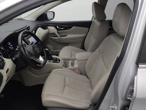 Used 2018 Nissan Rogue Sport SL image 17