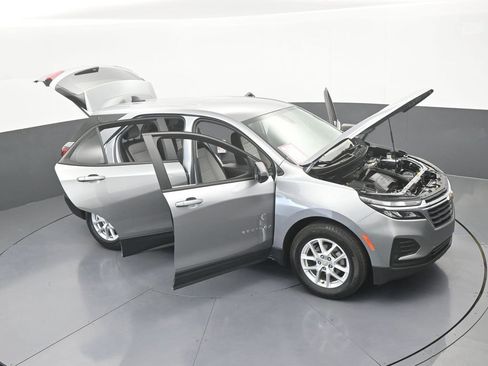 Used 2023 Chevrolet Equinox LS FWD image 68