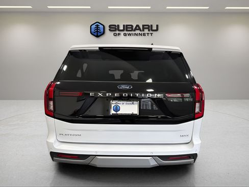 Used 2025 Ford Expedition Max Platinum AWD/4WD image 4