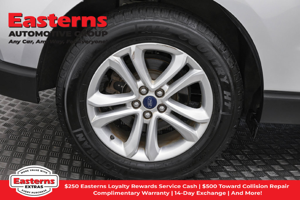 Used 2019 Ford Edge SEL w/ Equipment Group 201A FWD image 32