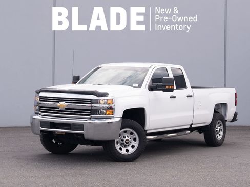 Used 2018 Chevrolet Silverado 3500 W/T w/ WT Convenience Package AWD/4WD image 1