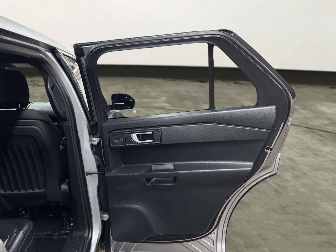 Used 2020 Ford Explorer 4WD Police Interceptor image 18