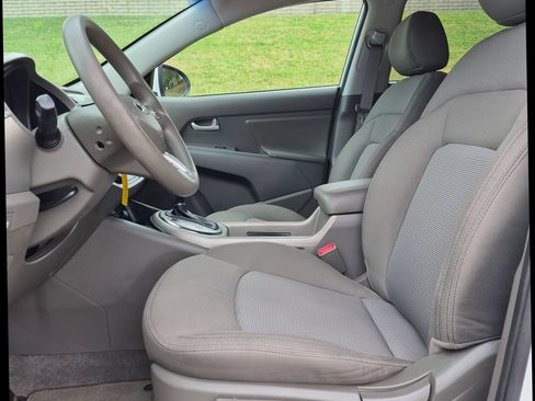 Used 2015 Kia Sportage LX FWD image 17
