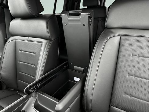 Used 2025 Hyundai Santa Fe Calligraphy image 18