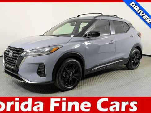 Used 2023 Nissan Kicks SR w/ SR Premium Package FWD image 1
