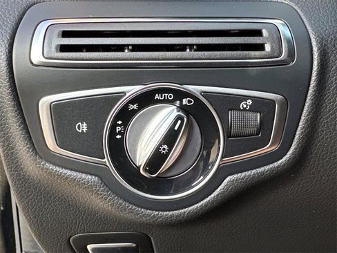 Used 2016 Mercedes-Benz C 300 Sedan image 28