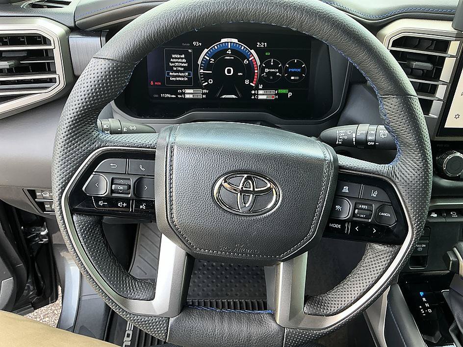 Used 2026 Toyota Sequoia Platinum AWD/4WD image 15