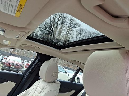 Used 2023 Mercedes-Benz E 350 4MATIC Sedan image 17
