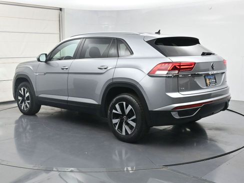 Used 2022 Volkswagen Atlas Cross Sport SE AWD/4WD image 23