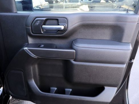 Used 2022 GMC Sierra 2500 AT4 image 22