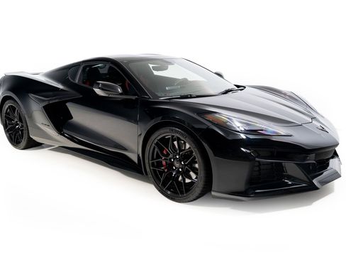 Used 2023 Chevrolet Corvette Z06 image 11