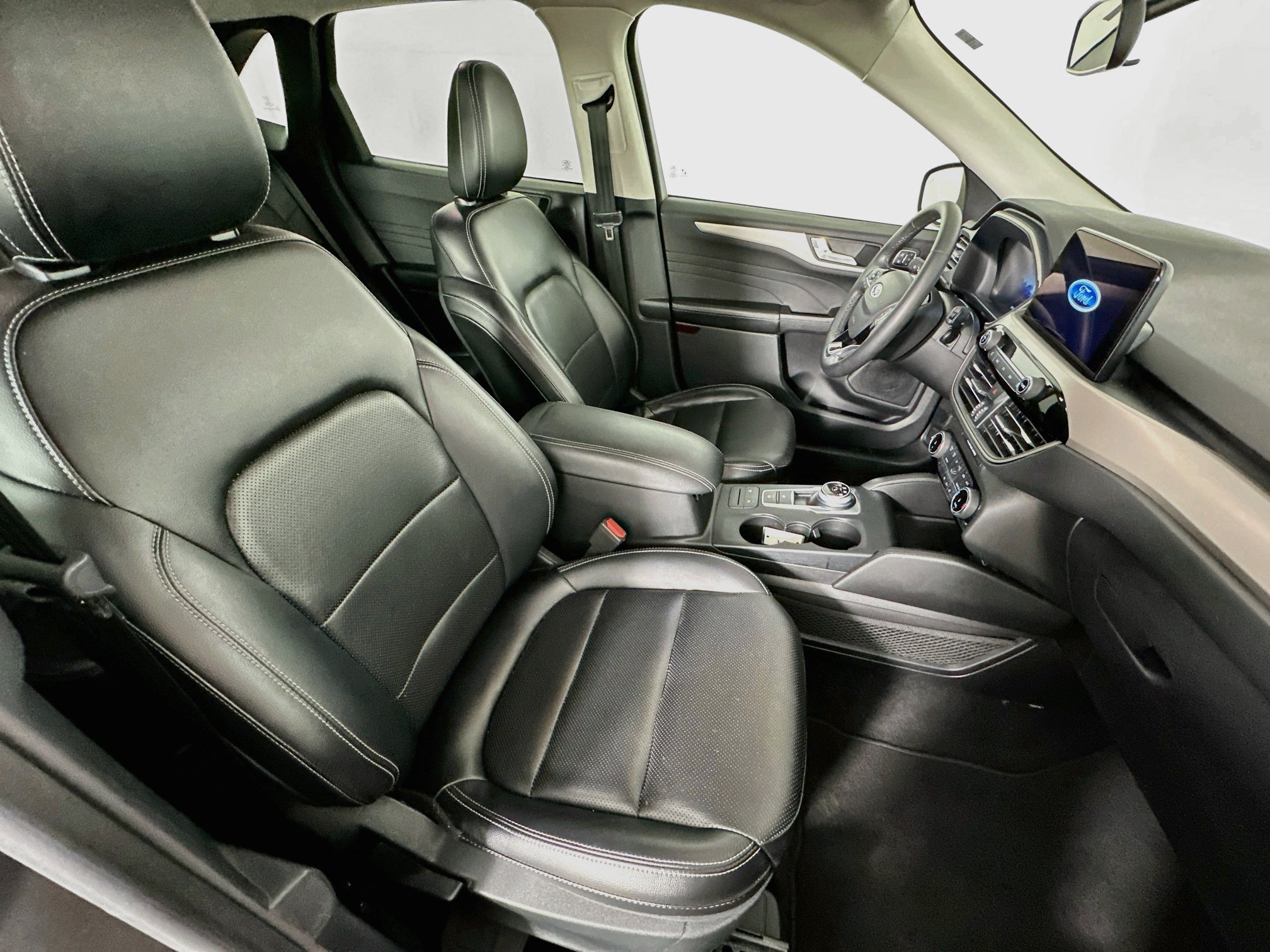 Used 2022 Ford Escape SEL w/ Technology Package FWD image 32