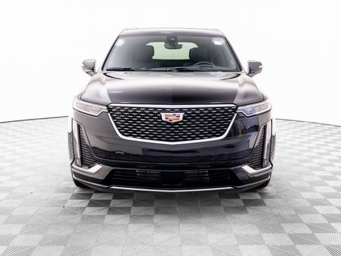 Certified 2025 Cadillac XT6 Premium Luxury w/ Platinum Package image 10