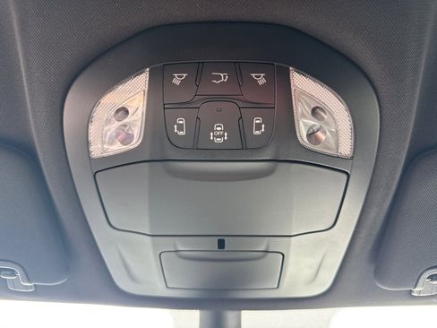 New 2026 Chrysler Pacifica Select FWD image 10