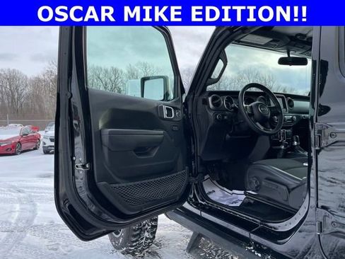 Used 2023 Jeep Wrangler Sport S image 19