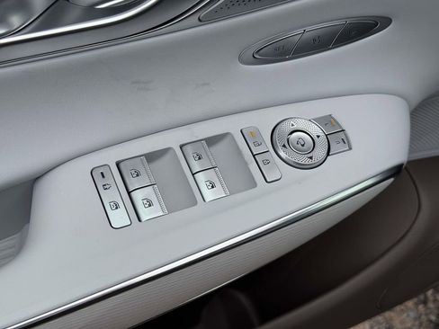 New 2026 Genesis GV70 2.5T Advanced w/ G1 Accessory Package image 27